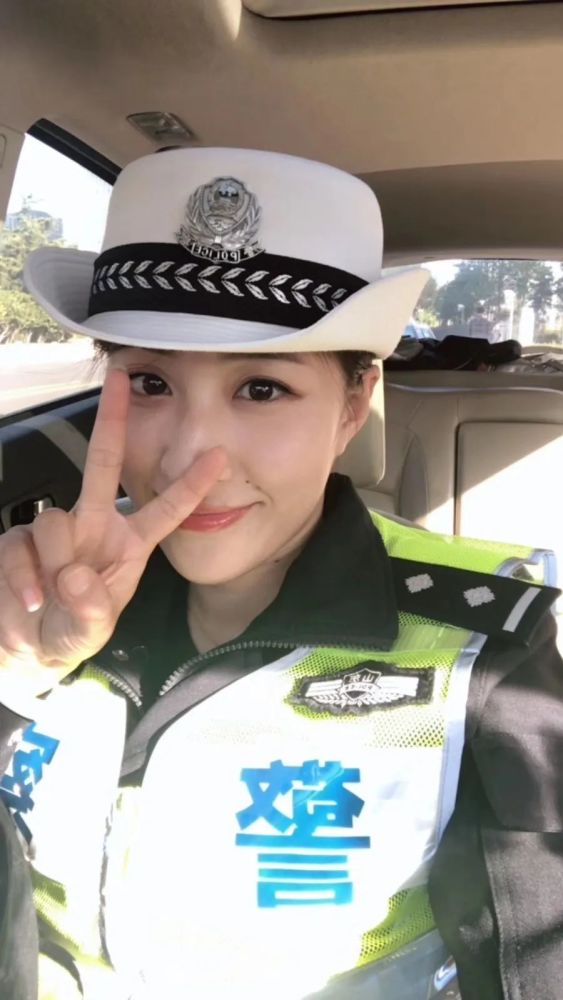 战疫警"花"凌霜开——崂山交警女交警战疫侧记