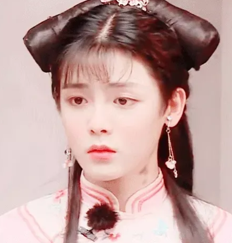 男明星穿女装到底有多美?肖战清纯,看到他说不心动是假的!