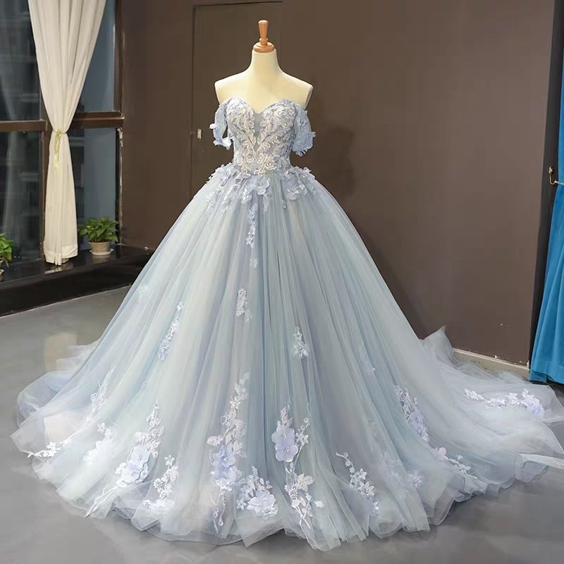 心理测试:选一款喜欢的公主礼服,测你会遇到对你痴情的男生吗?