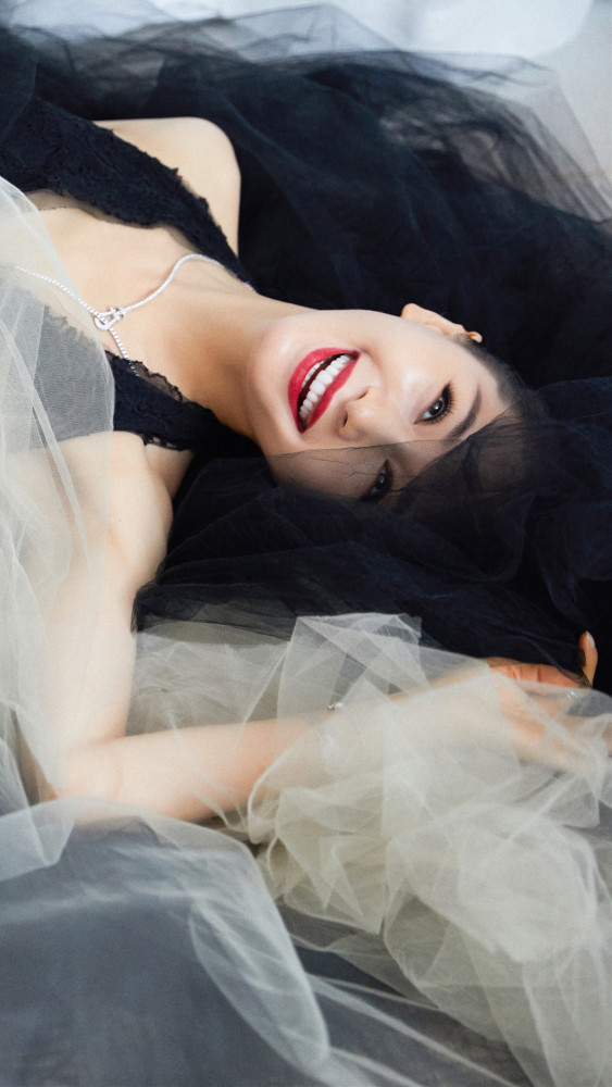 美女明星王子文黑裙子美丽写真
