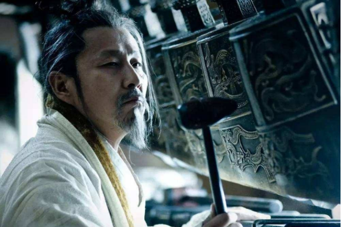 善使阴谋诡计,德行不修的陈平,善终在丞相位子的原因
