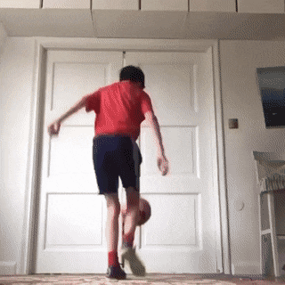 生活不允许你在它面前嘚瑟! 健身椅:我当时害怕极了!