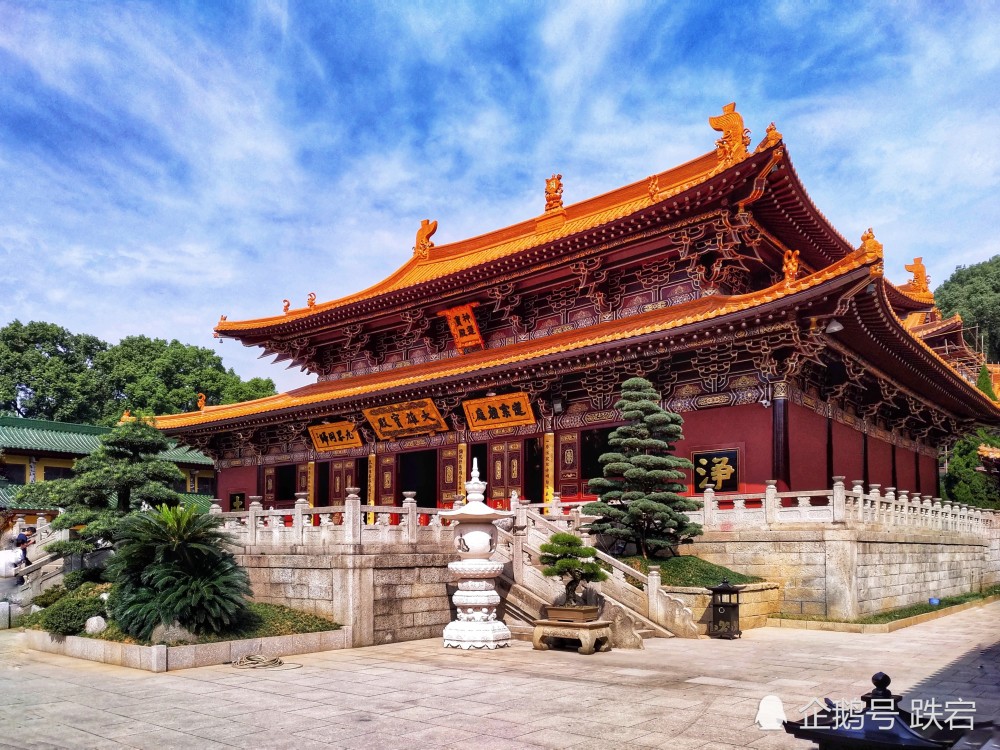 登庐山,观三叠泉,游东西林寺
