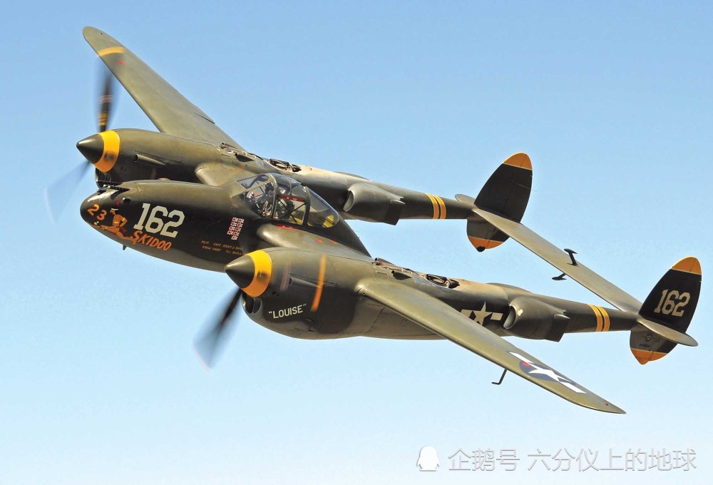 二战兵器全集,美国洛克希德p-38"闪电"战斗轰炸机