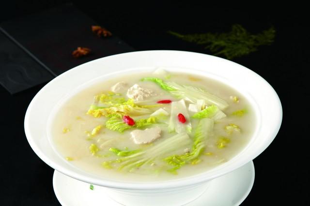 第一道汤:娃娃菜豆腐汤