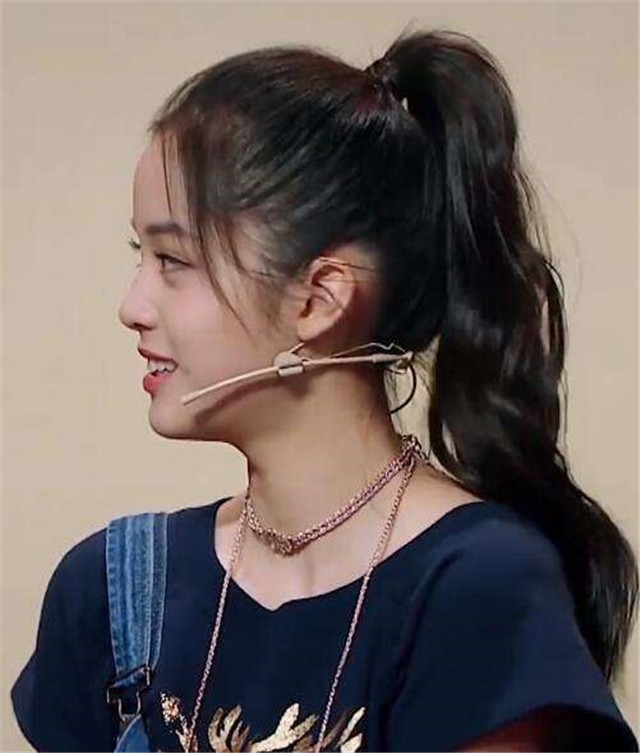 特征,扎马尾,增高发际线,显老,不好看