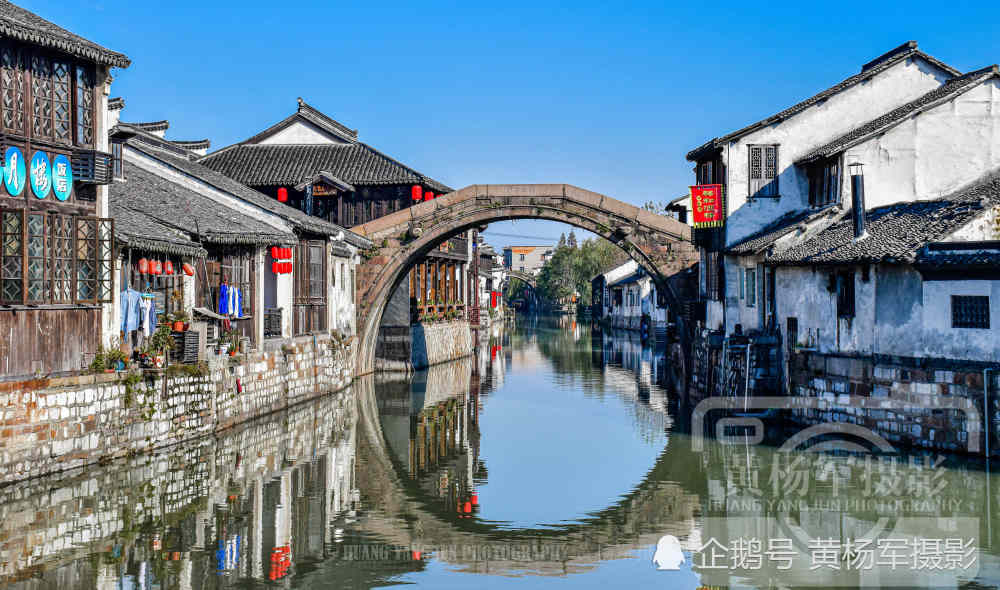 浙江湖州南浔古镇的水乡风光,有河道1035条北濒太湖,看看怎样