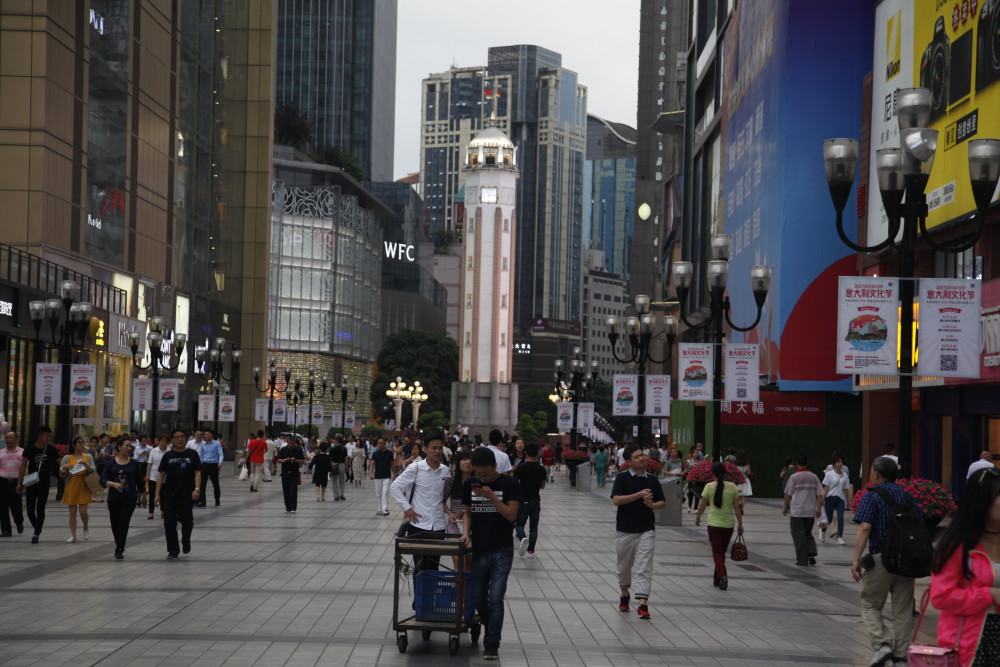 15重庆解放碑步行街