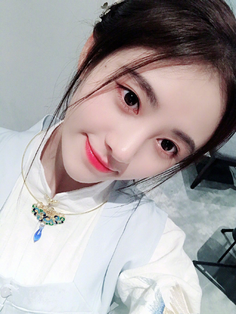 鞠婧祎卖萌可爱瞬间合集 请接收来自小鞠的可爱暴击