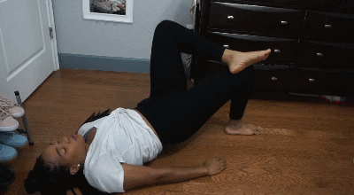 臀围40.5英寸的女生,练臀每天做100个臀桥,1个月看她臀部变化