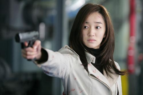 韩国电影《流感》,全城封锁,秀爱演技爆炸!