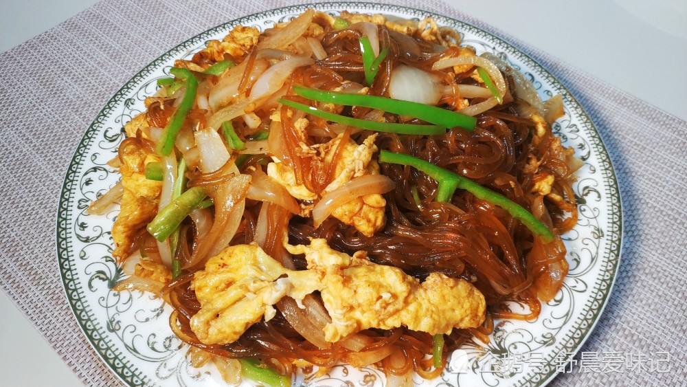 粉条炒鸡蛋,地道好吃家常菜,这样做又香又入味,天天吃