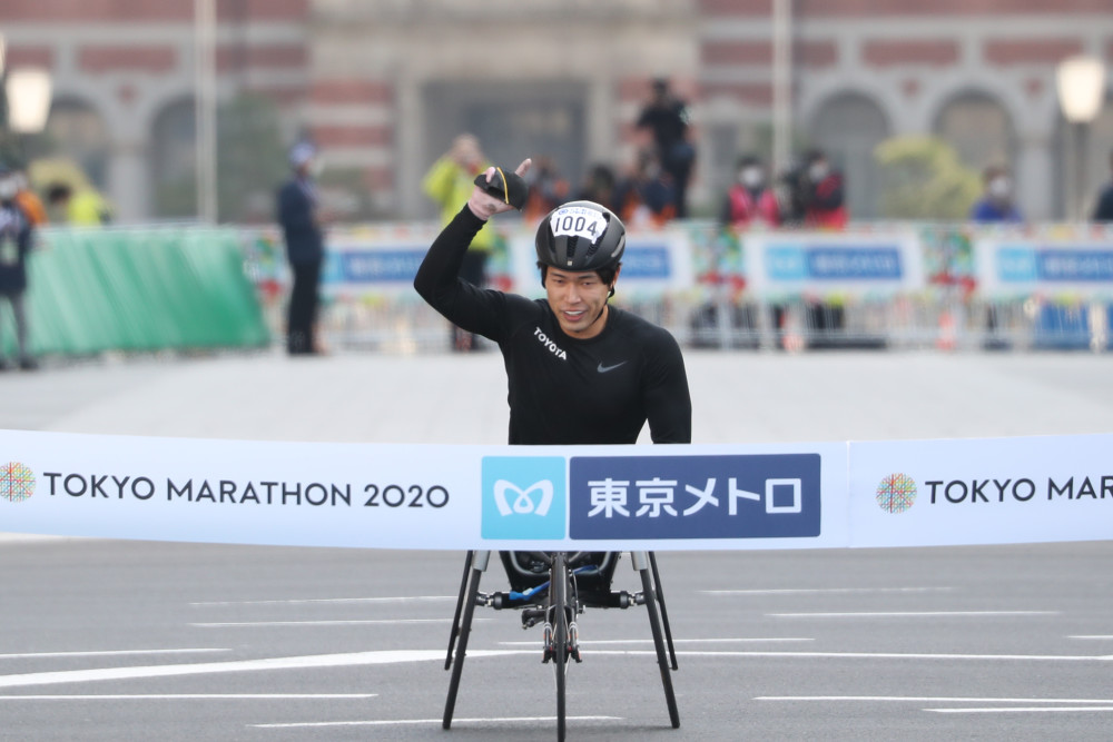 马拉松——2020年东京马拉松鸣枪开跑