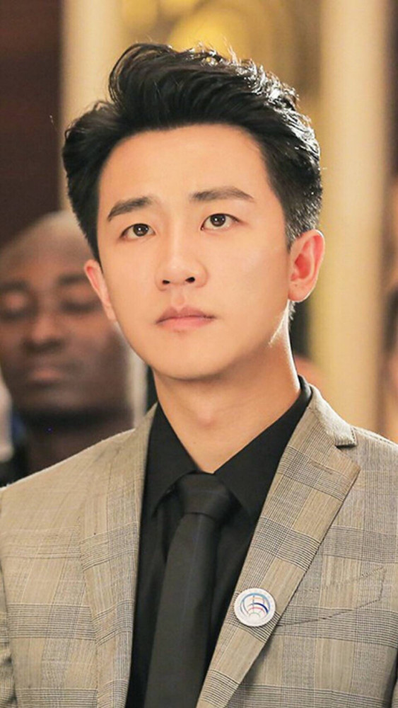 温暖真实不做作的男演员,黄轩