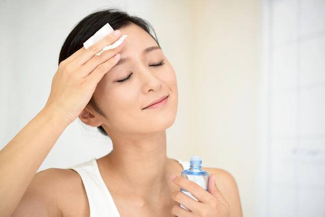 听说化妆水湿敷比直接上脸更管用?