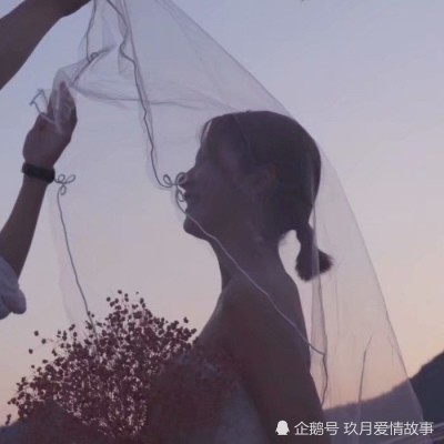 ins·宠溺·情头,一左一右"超恩爱",简直是"虐狗专属"