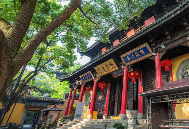 江苏无锡香火最旺的寺庙,距今1600年,康熙和乾隆去过6