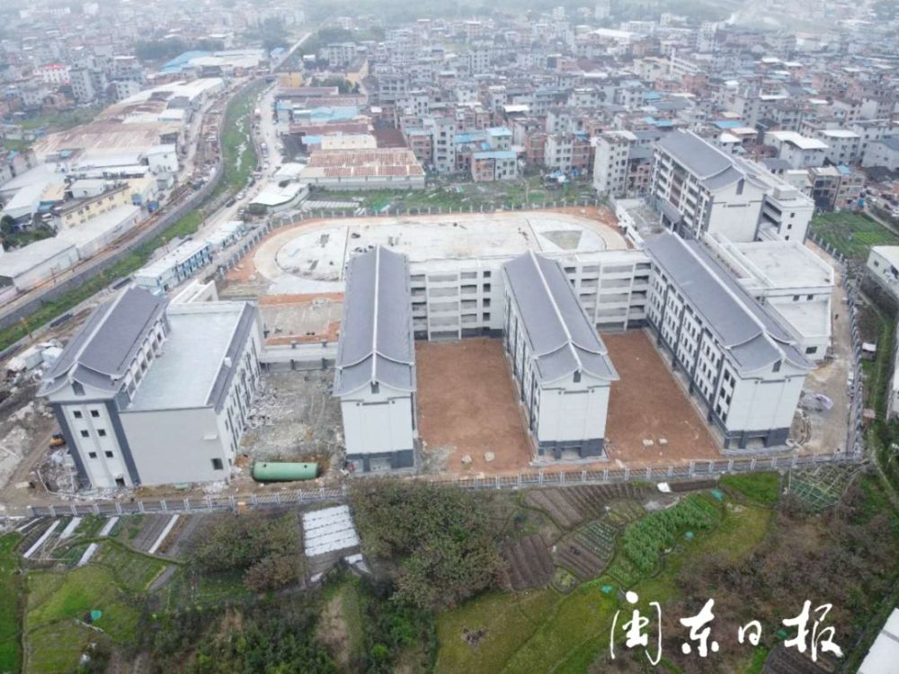 蕉城民族实验小学新校区建设项目复工 预计3月底全面完工 并在今春