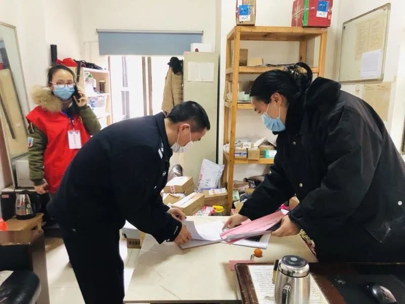 武陵公安全力开展新冠肺炎疫情排查和防聚集工作
