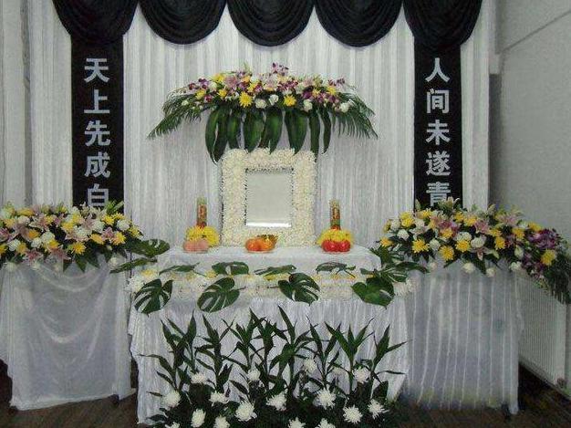 除了"葬礼"以外,这4个地方也不要带孩子去,这并非是迷信