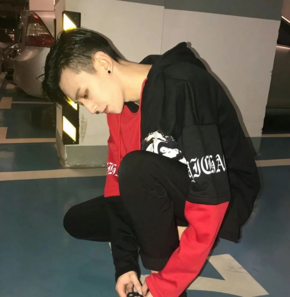 好看的酷酷男孩子头像