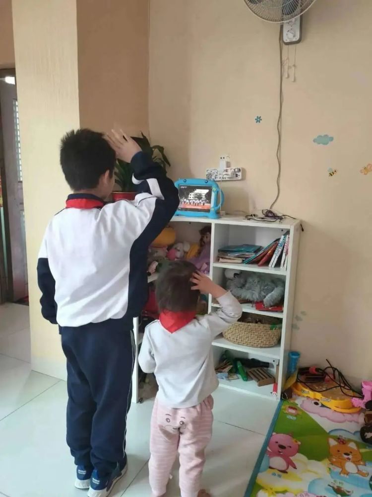 三水10万中小学生 云开学 大量现场图流出 企业头条 天眼查