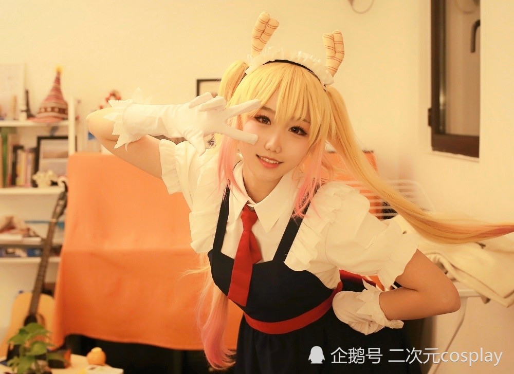 问:有没有想对喜欢你的,和喜欢cosplay的萌新说些什么?