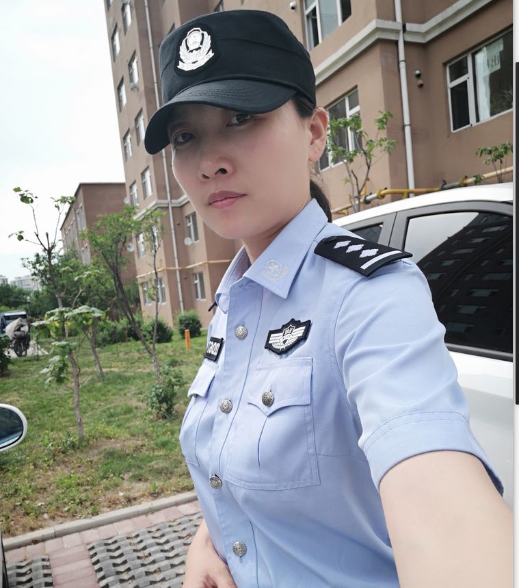 法院里的白杨树——女法警吕杨的抗疫故事