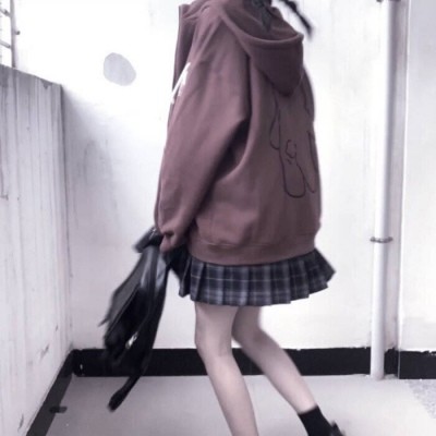 微丧·不露脸·真人女生头像:有些人到此为止,有些事由不得你