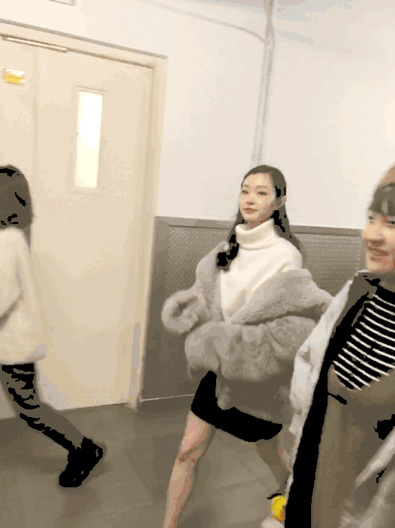女演员里的气质咖,看宋轶的私服搭配,照着轻松穿出明星味