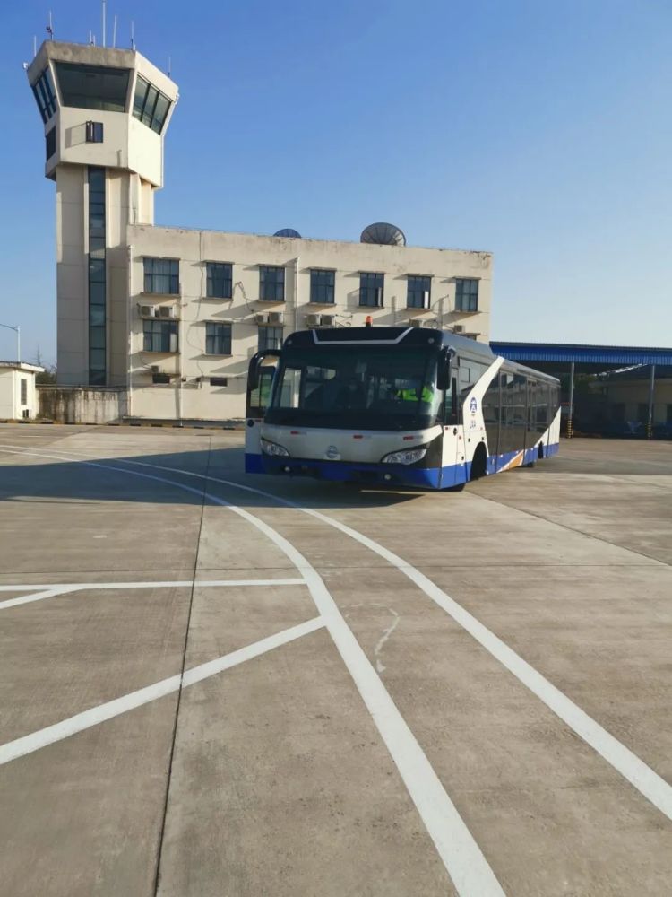 宜春明月山机场新站坪全面启用,停机位增至11个