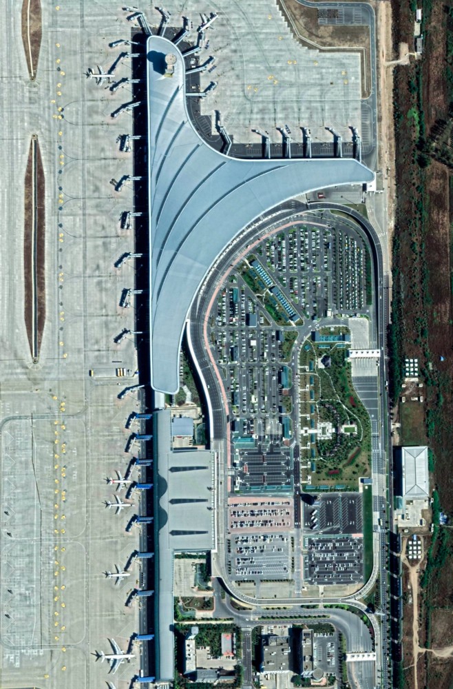 航拍长春龙嘉国际机场,东北唯一和高铁无缝衔接的大型