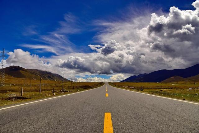 318公路是中国最长最美国道,沿途风景绝佳,进藏必去的