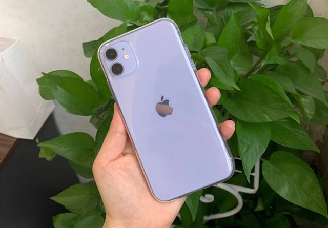 iphone11迎来降价,直接降一个档位,苹果总算开窍了