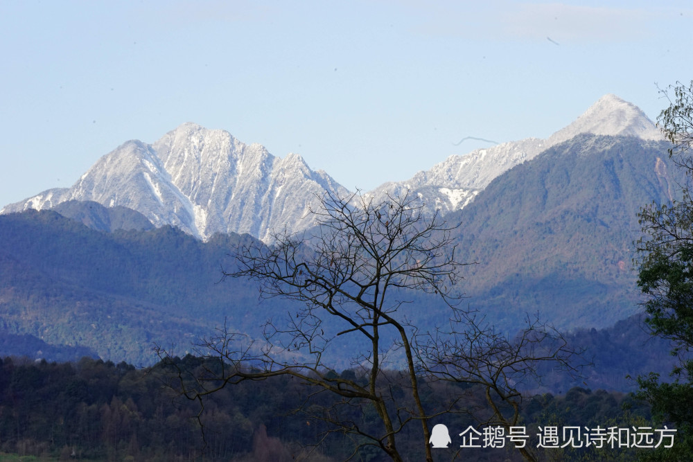 都江堰的雪山,,四姑娘山,西岭雪山,赵公山,青城山