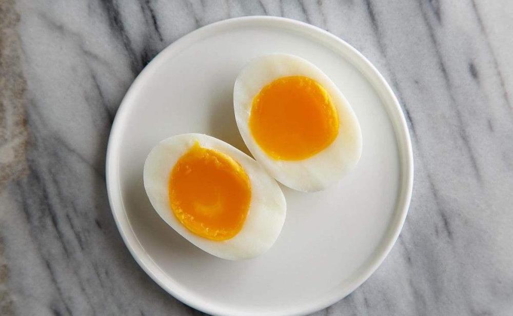 每天早上吃1个煮鸡蛋,想不到有这样的好处!早知早受益