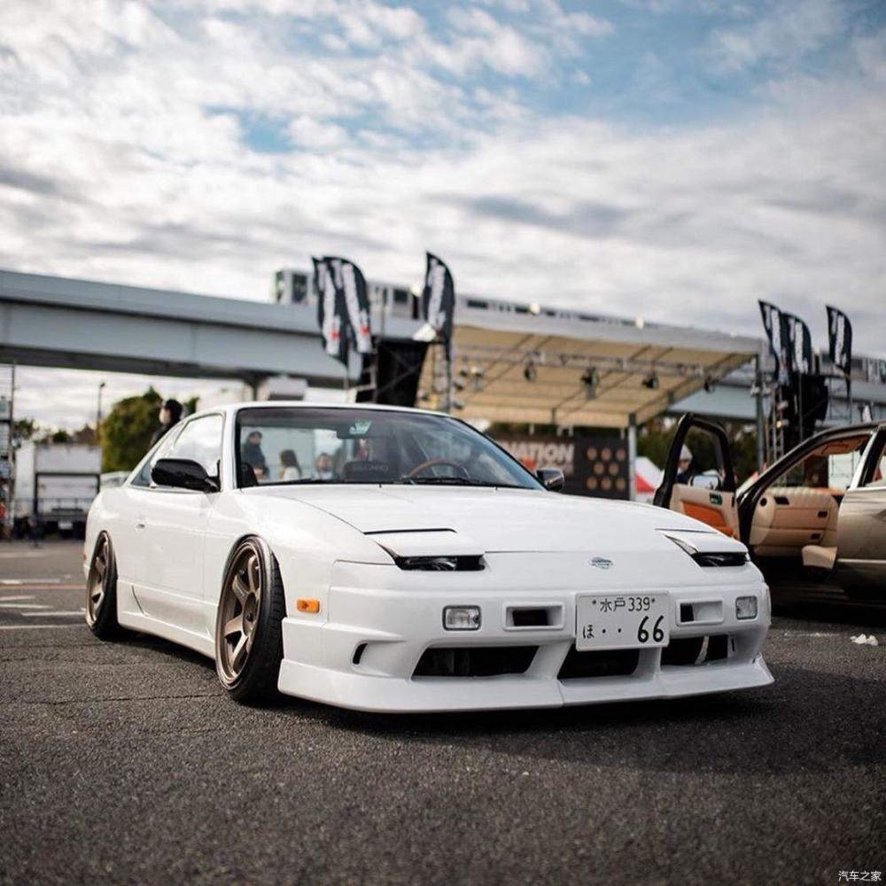 日产240sx,经典的日本车,改装过后是美丽的漂移利器