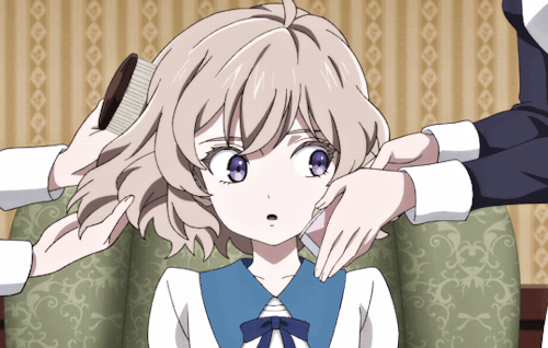 so ~一起来看看这位 特别的美少女吧!