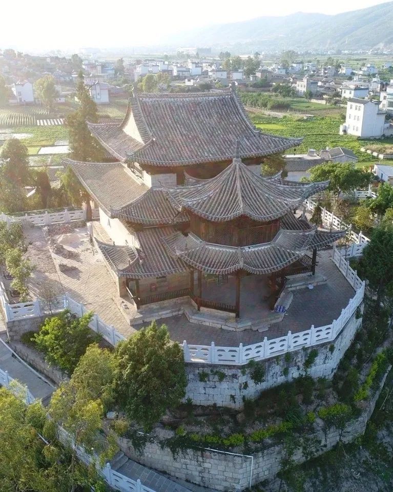 中国古建筑:天下第一亭在云南