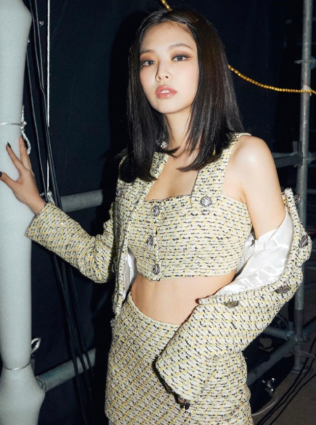 传说中的黄金显高比例怎么打造?jennie告诉你这样穿