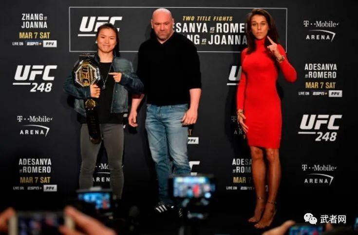 张伟丽:闭嘴!ufc 248赛前媒体日乔安娜咄咄逼人