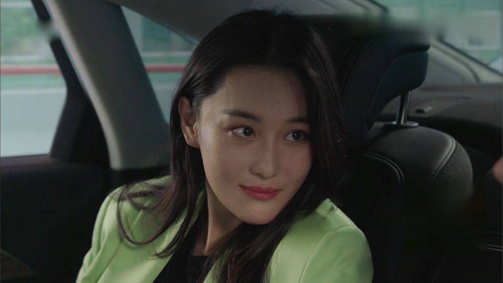 完美关系:张馨予演技进步了!出场尽显千金范儿,碾压女