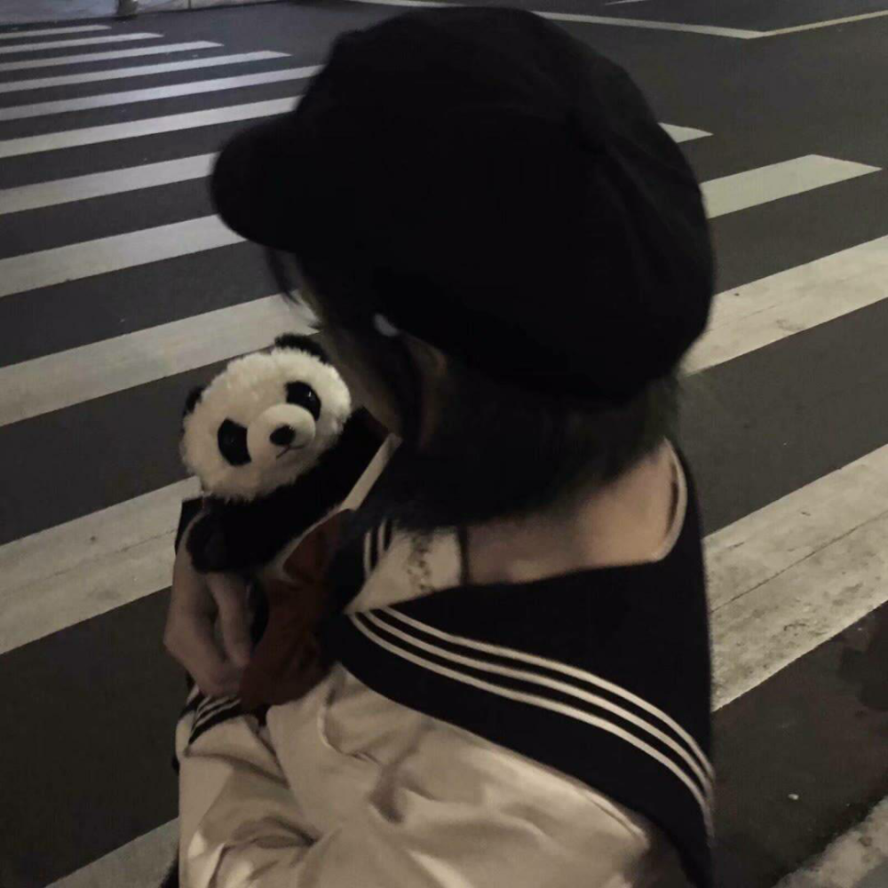 不露脸女生头像:我会一直喜欢你,直到被你伤害到没力气!