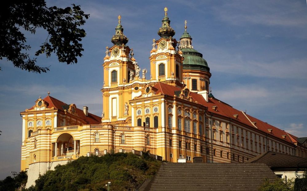 多瑙河畔的巴洛克珍珠—梅尔克修道院