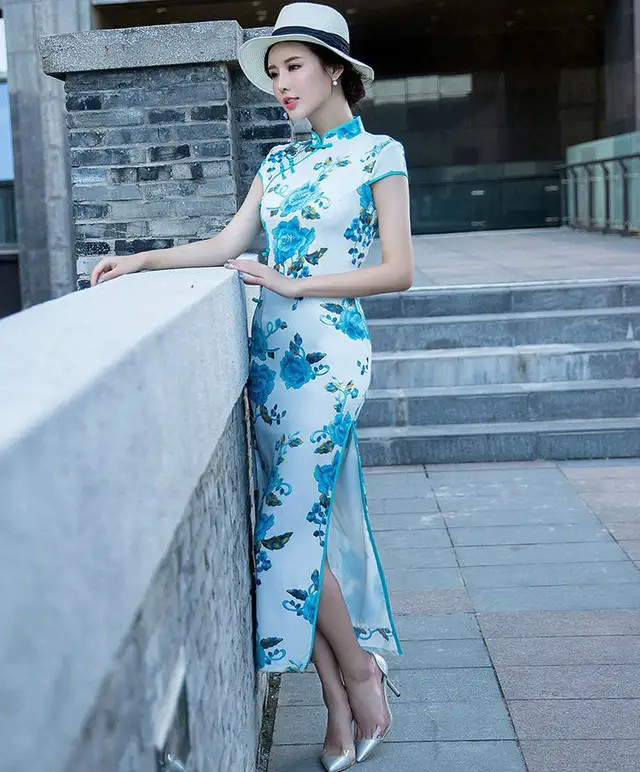 青花旗袍美女,清纯迷人