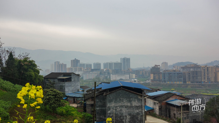 游记:登重庆开州三星寨,鸟瞰临江城镇全景