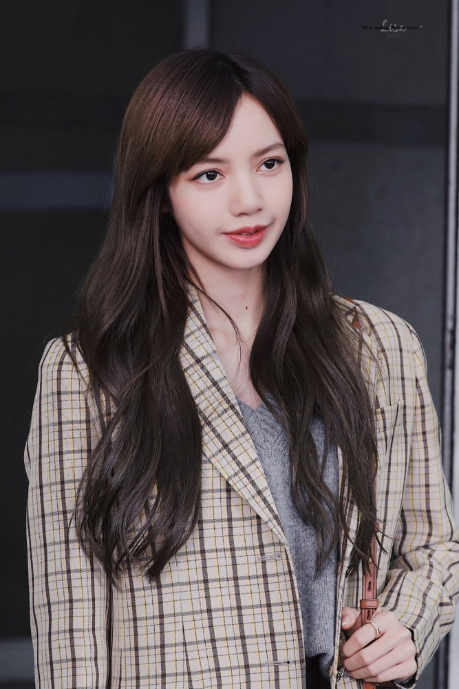 lisajennie壁纸高清,jennie高清壁纸ins blackpink,lisa,美女,壁纸,jennie