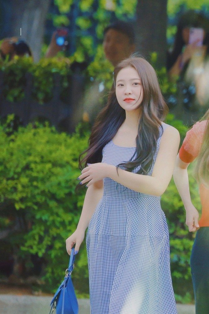 redvelvet yeri壁纸,可盐可甜百变女神,一举一动让人心动