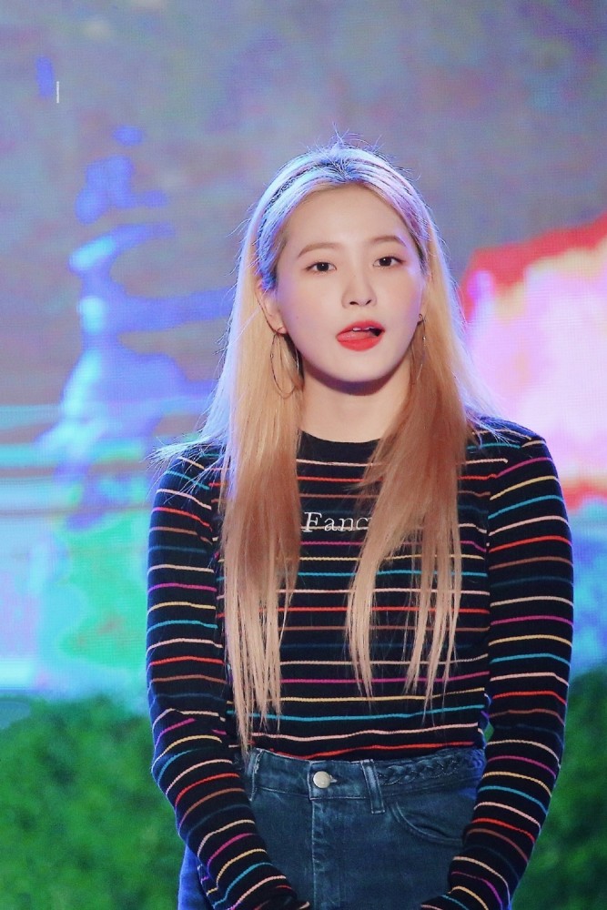 redvelvet yeri壁纸,可盐可甜百变女神,一举一动让人心动