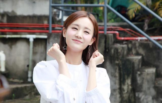 《亲爱的戎装》后,《特战荣耀》来袭,李沁,李一桐谁穿